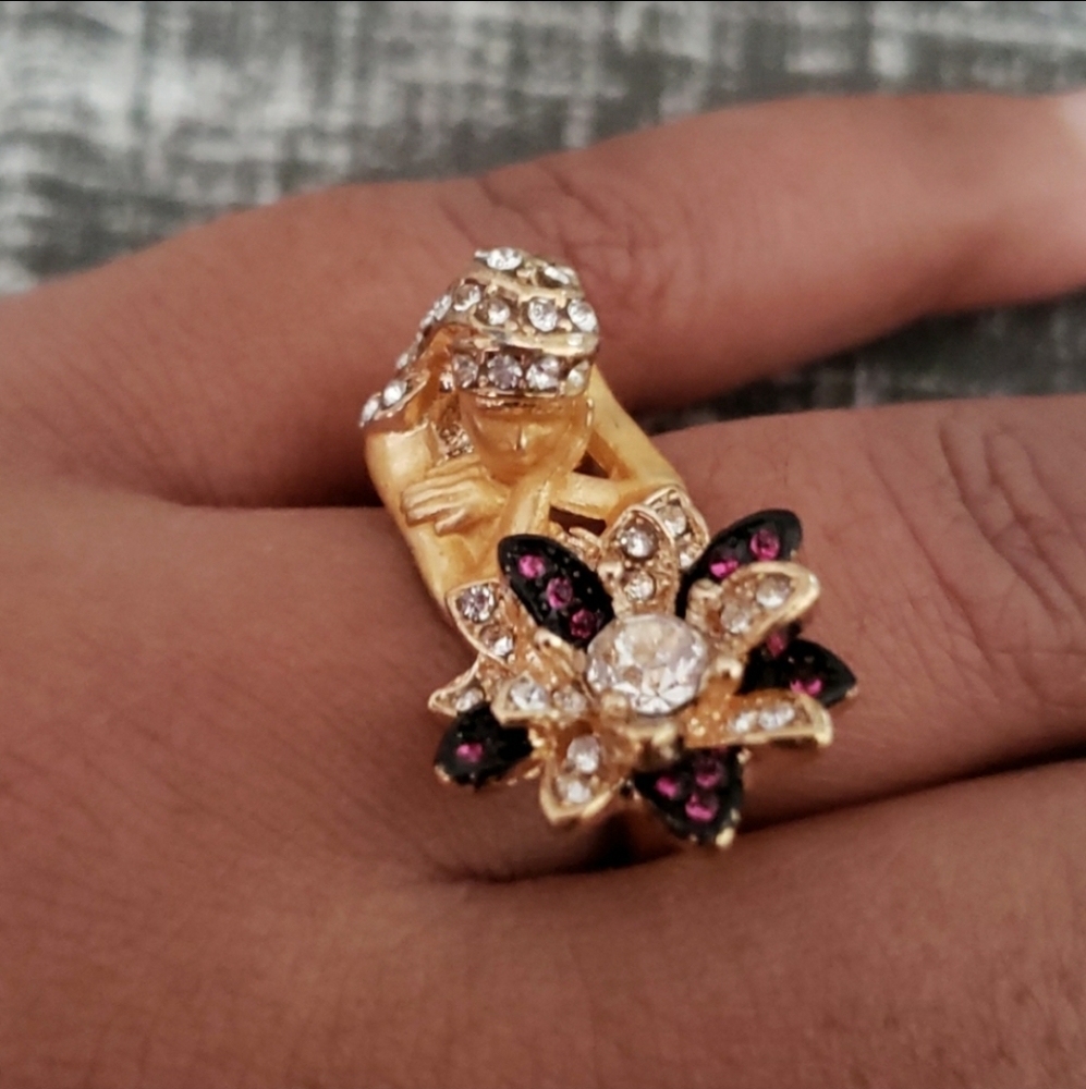 Exquisite Gold & Purple Woman Floral Ring